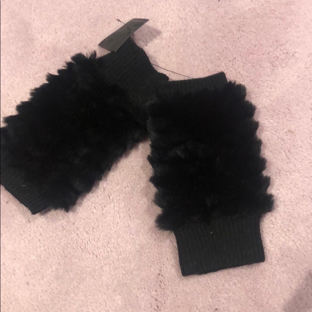 Club Monaco Fingerless Faux Fur Gloves